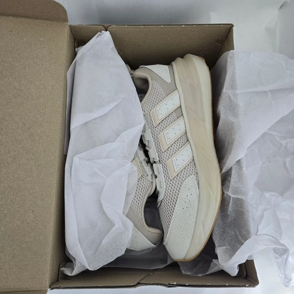 Adidas Astrastar Mens 10 Sportswear Shoes Tan White KI9249 Cloudfoam Sneakers